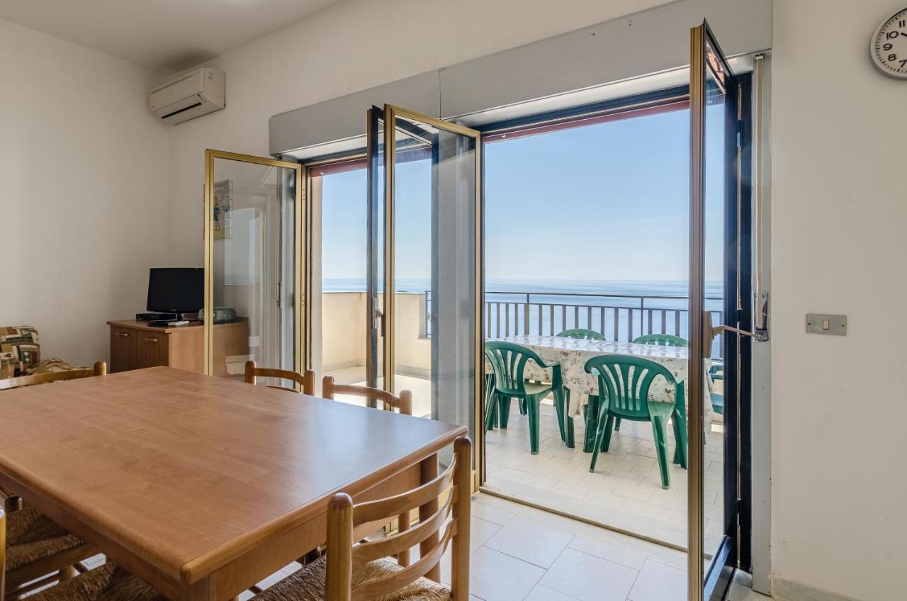 Apartamento Casa Vacanze Andreana Letojanni Exterior foto